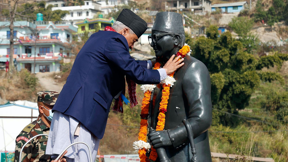 मेलम्चीमा पूर्वप्रधानमन्त्री भट्टराईको पूर्णकदको शालिक अनावरण